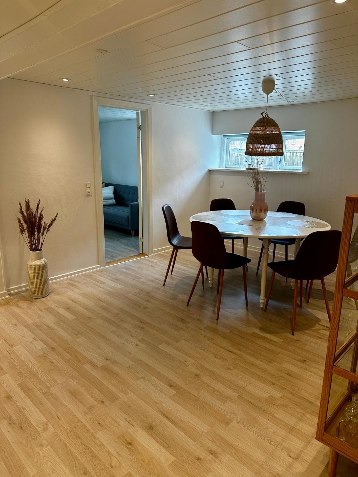 Skon Lejlighed Med Egen Terrasse Og Have Taet Pa Centrum I Skagen Kültér fotó